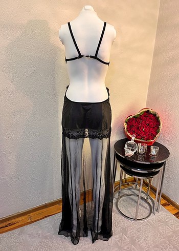 Siyah Dantel işlemeli gecelik - Görsel 5