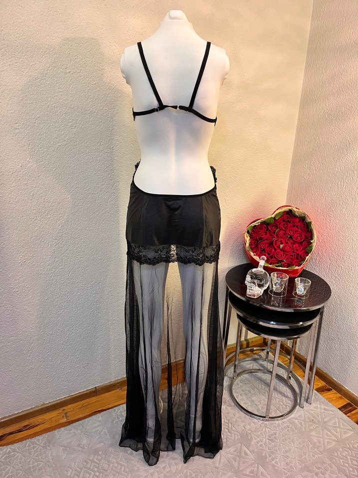 Siyah Dantel işlemeli gecelik - Görsel 5