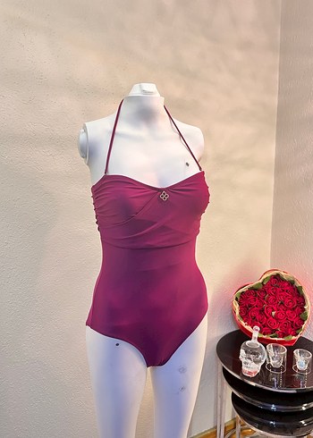 38 Beden Parlak Bordo Drapeli Kadın Mini Mayo