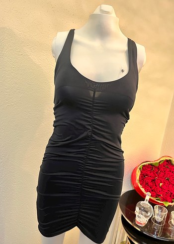 Siyah Drapeli V Yaka Midi Kadın Elbise
