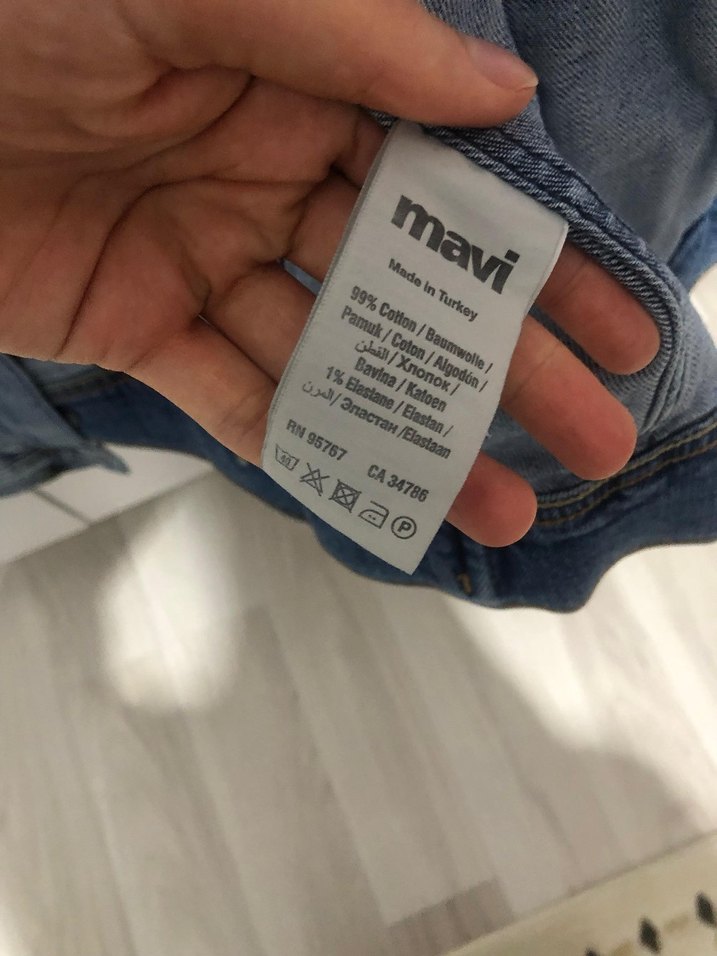 Mavi Düğmeli Kadın Kot Ceket - Görsel 3