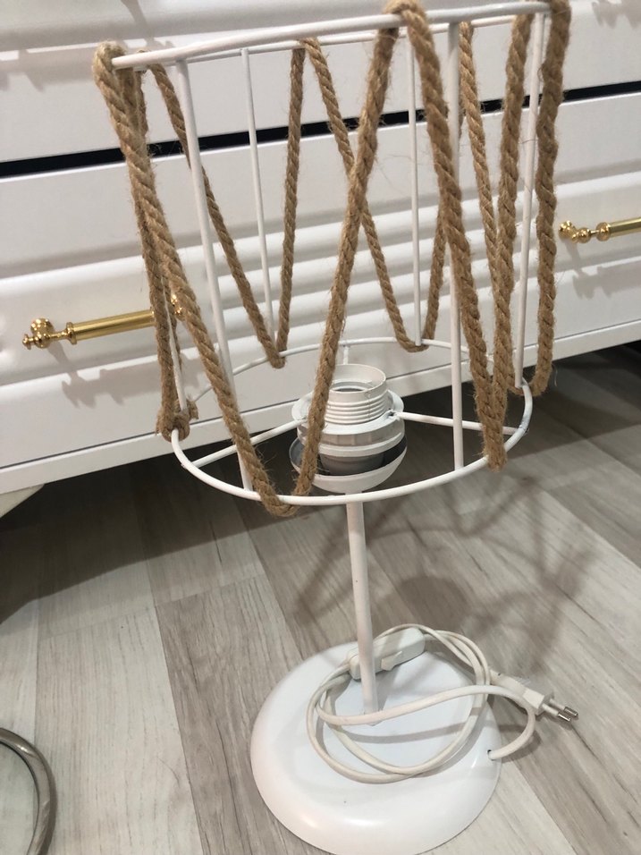Beyaz İpli Metal Abajur Seti - Görsel 3