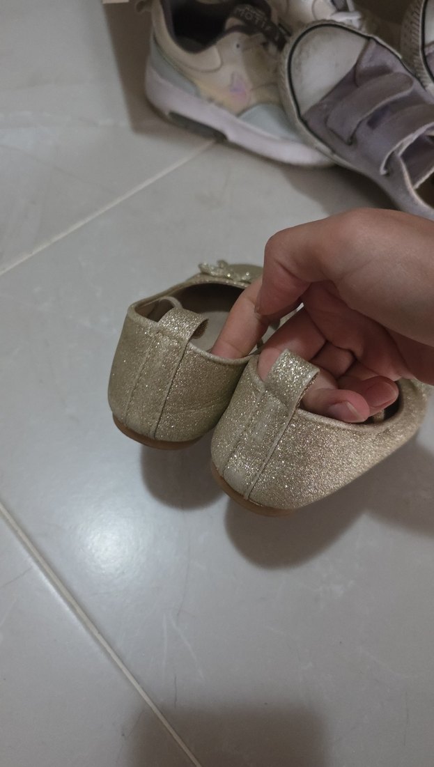 Kız Çocuk Parlak Bej Babet Ayakkabı - Görsel 3