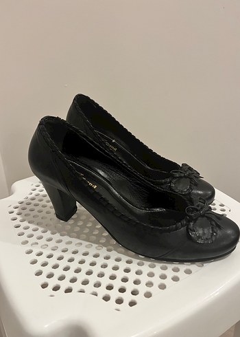 Tokalı Siyah Kadın Topuklu Stiletto %100 Gerçek Deri - Görsel 4