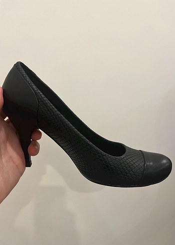 Siyah Yılan Desenli Stiletto Topuklu Kadın Ayakkabı - Görsel 4