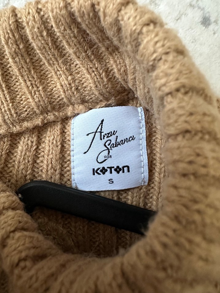 Bej Örgü Kadın Boğazlı sırt dekolteli Kazak - Görsel 2