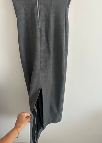 Bershka Gri Deri dokulu Straplez Uzun Elbise - Görsel 6