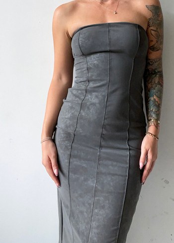 Bershka Gri Deri dokulu Straplez Uzun Elbise - Görsel 7
