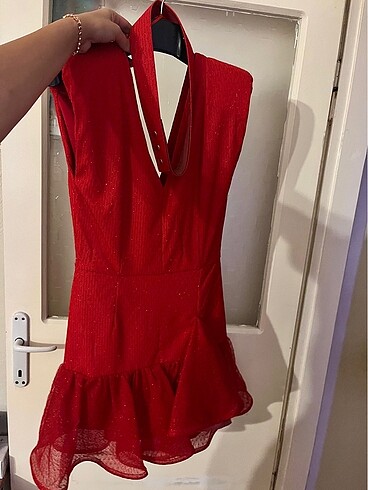 Kırmızı mini elbise