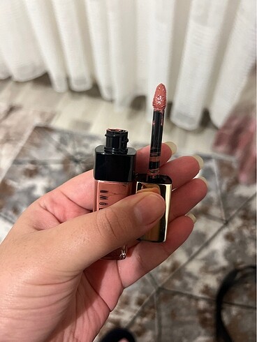 Beden Bobbi Brown Luxe Ruj