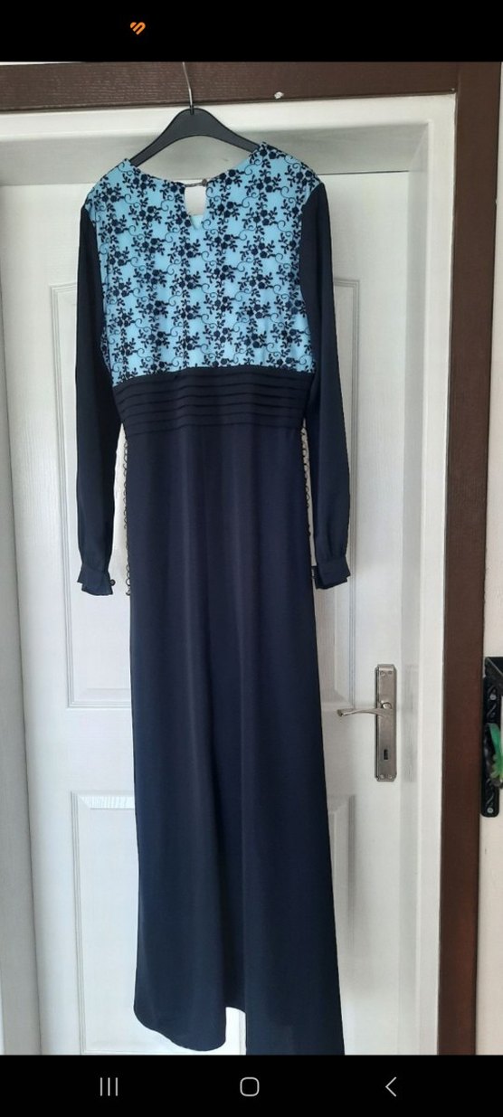 Zincir Detaylı Mavi İşlemeli Uzun Elbise - Görsel 2