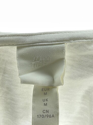 m Beden beyaz Renk H&M Bluz %70 İndirimli.