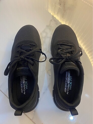 Skechers spor ayakkabi