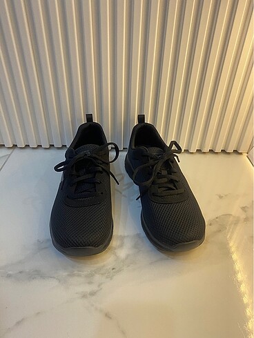 37 Beden Skechers spor ayakkabi