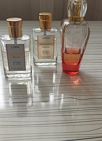 Diğer Üçlü parfüm 