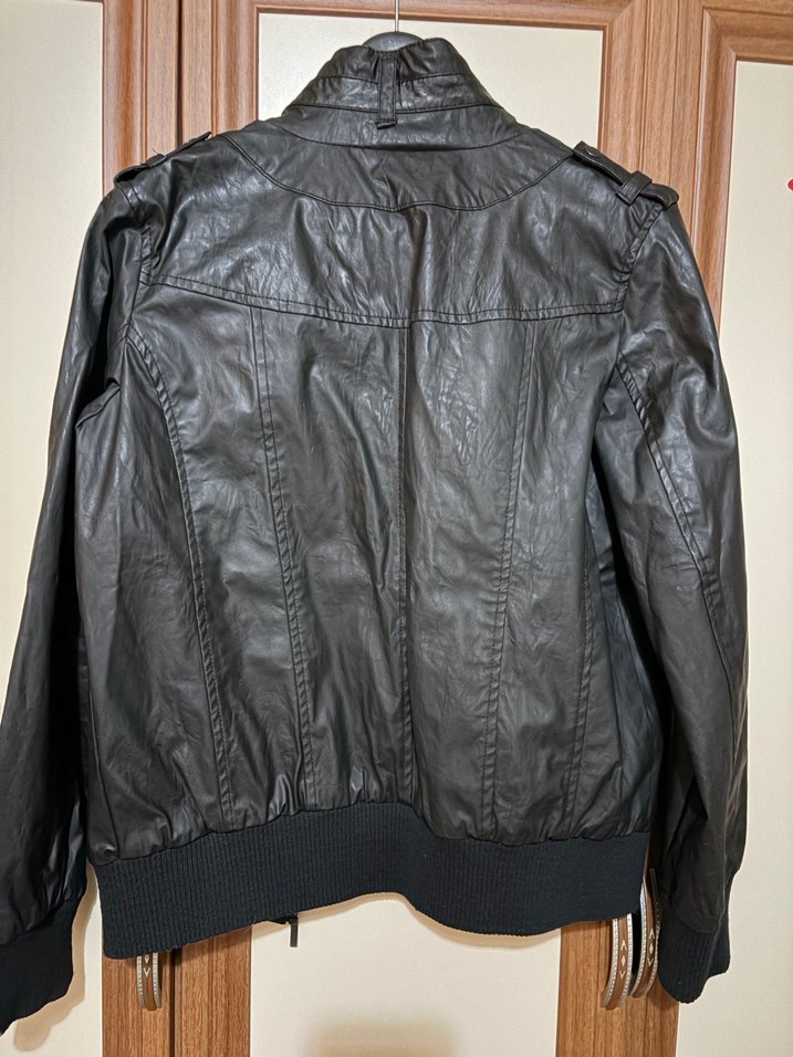 Siyah Deri Kadın Ceket - Görsel 2