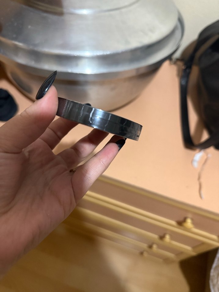 NYX Parlak Siyah HD Sabitleyici Pudra - Görsel 2