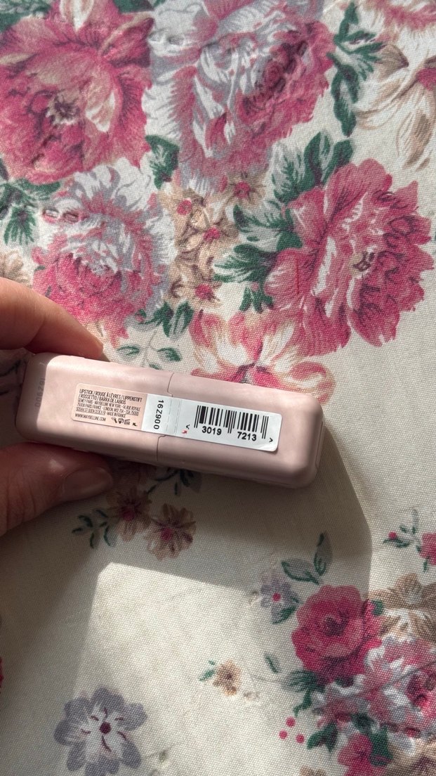 Maybelline Parlak Ruj 101 Numara - Görsel 2