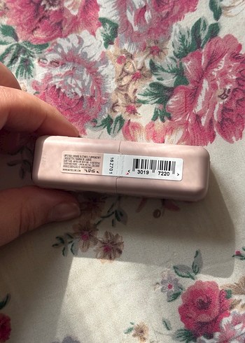 Maybelline Parlak Ruj 102 Numara - Görsel 2