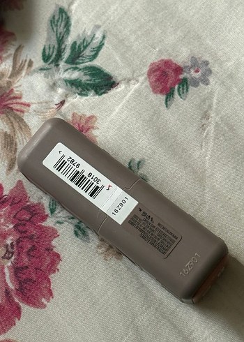 Maybelline  Mat Ruj 001 - Görsel 2