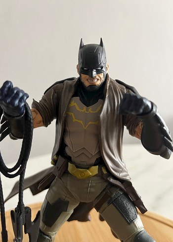 Kahverengi Koyu Renkli Batman Aksiyon Figürü