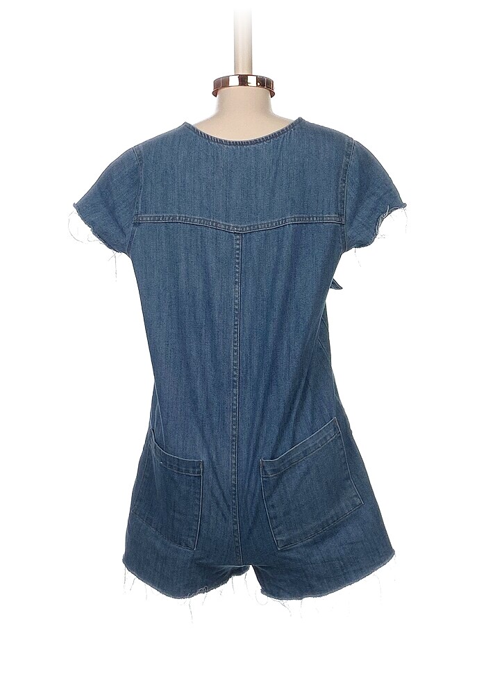 Pull and Bear Kısa Tulum %70 İndirimli. - Görsel 3