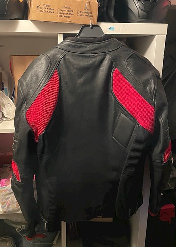 Kemer Detaylı Erkek Kırmızı Biker Deri Ceket - Görsel 4