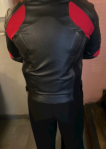 Kemer Detaylı Erkek Kırmızı Biker Deri Ceket - Görsel 3