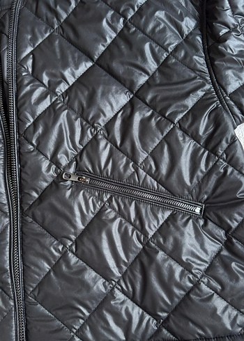 Siyah Kadın Oversize Kapitone Mont - Görsel 7