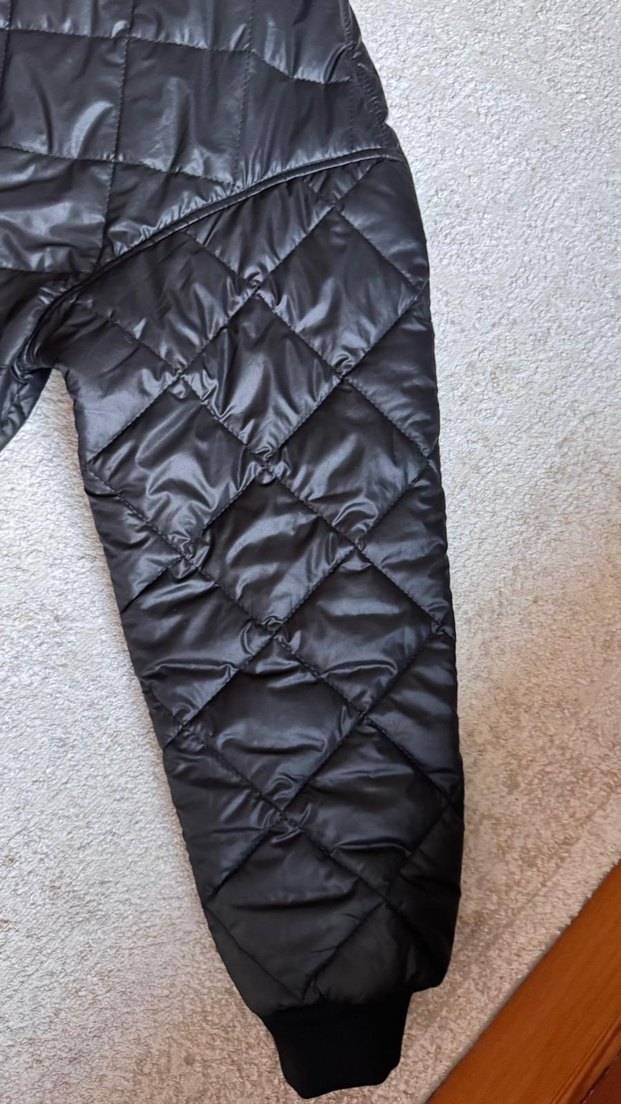 Siyah Kadın Oversize Kapitone Mont - Görsel 4