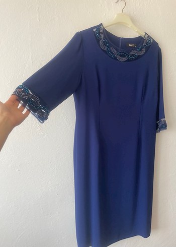 Abiye Boncuk İşlemeli Lacivert Uzun Ofis Elbisesi