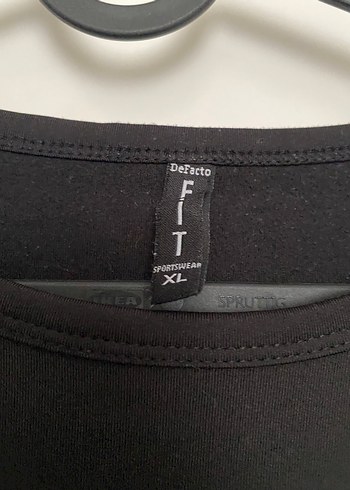 Siyah Uzun Kollu Crop Top - Görsel 4