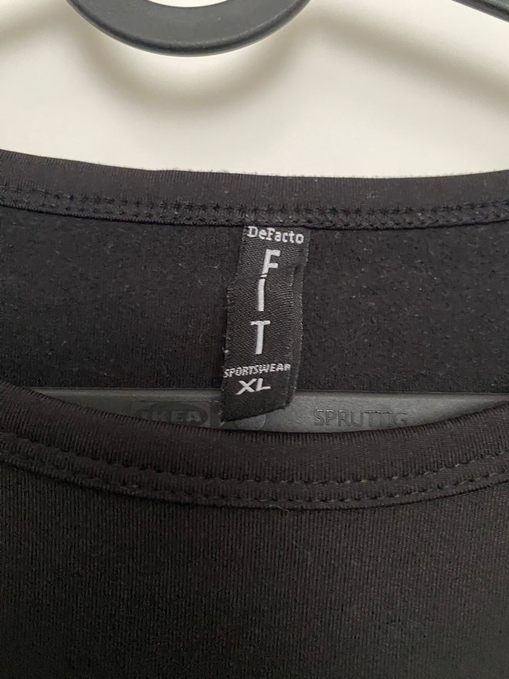 Siyah Uzun Kollu Crop Top - Görsel 4