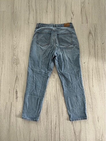 Colin's Kot Pantolon