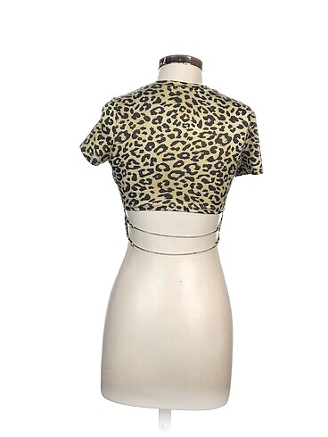 s Beden Bershka Bluz %70 İndirimli.