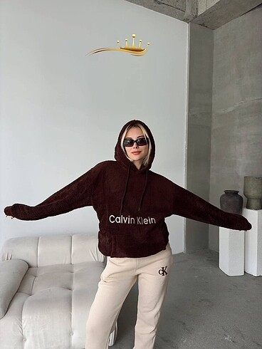 Calvin Klein CALVİN KLEİN?