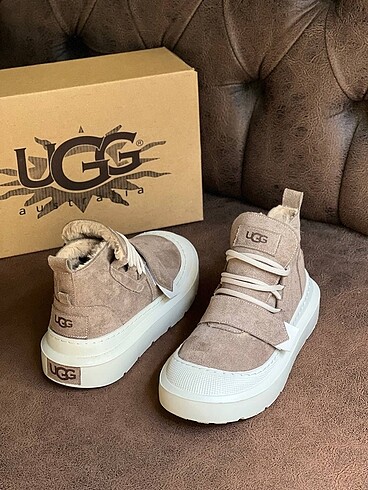 Ugg UGG BOT NEW ?