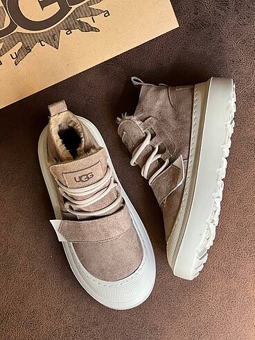 36 Beden UGG BOT NEW ?
