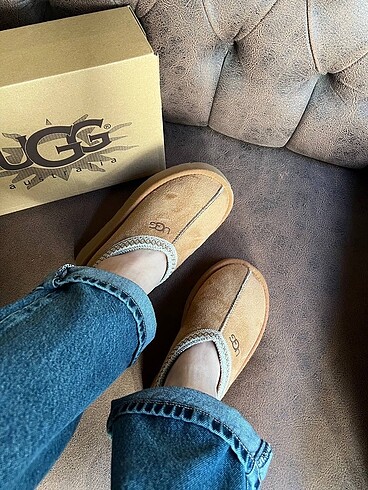 36 Beden çeşitli Renk UGG ? NEW MODEL ?