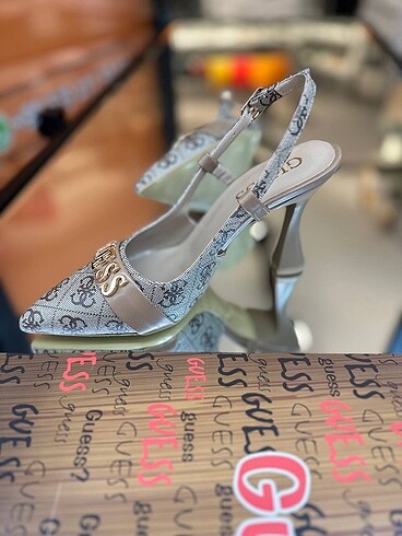 Guess GUESS STİLETTO ????