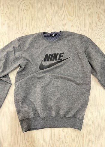 nike l