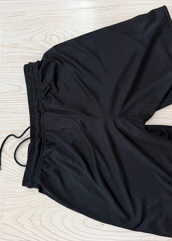 Nike Siyah Rahat Kesim Spor Şort - Görsel 2