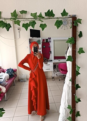38 Beden Zincir detaylı elbise