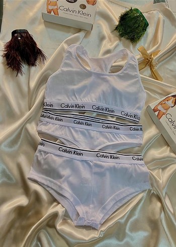 Calvin Klein Beyaz Takımı iç çamaşırı büstiyer