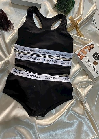 Calvin Klein Siyah Mini Spor Sütyen Takımı