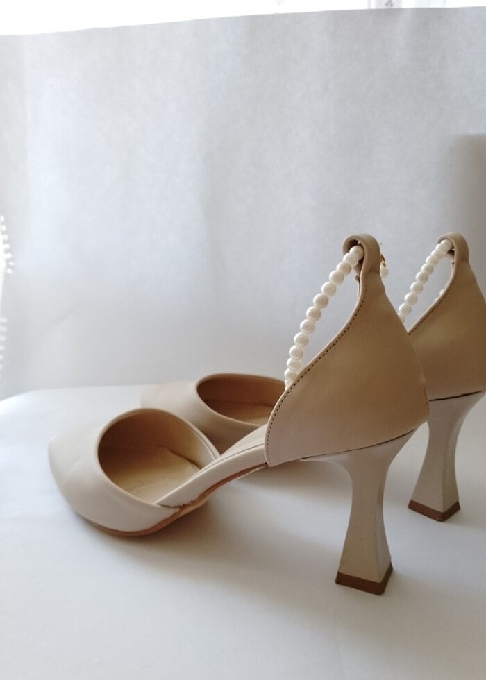 Şampanya Topuklu İncili Ayakkabı  - Görsel 3