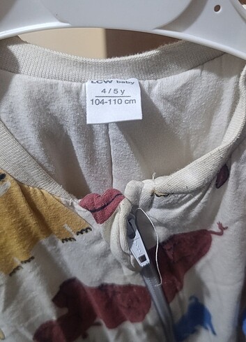 5 Yaş Beden LC waikiki uyku tulumu 