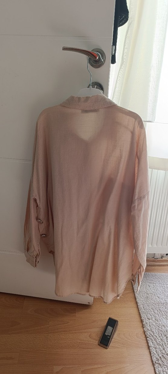 Bej Düğmeli Bol Kesim Keten Gömlek - Görsel 5