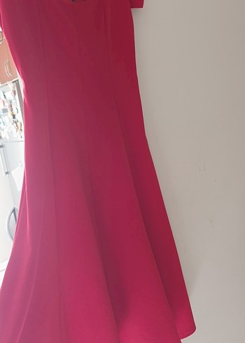 Kırmızı V Yakalı Uzun Abiye Elbise - Görsel 4