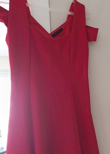 Kırmızı V Yakalı Uzun Abiye Elbise - Görsel 2